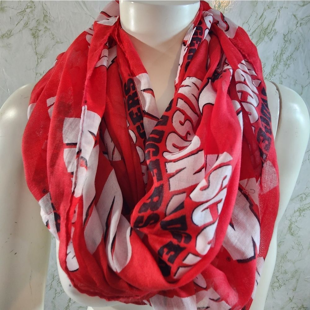 Wisconsin Badgers Infinity Scarf